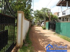 Land for Sale at Pitakotte